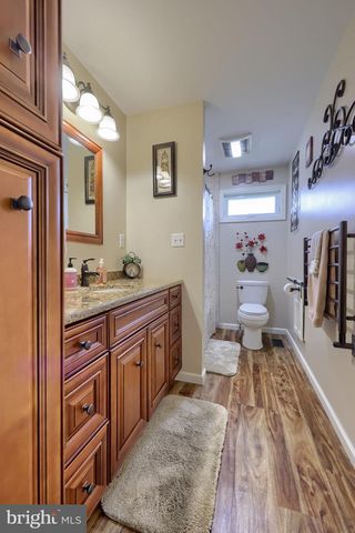 902 FRITZTOWN RD, Reading, PA 19608