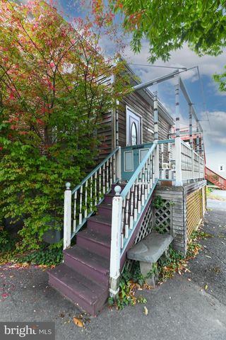 71 COOPER ST, Woodbury, NJ 08096