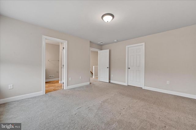 362 CEDAR HOLW, Manheim, PA 17545