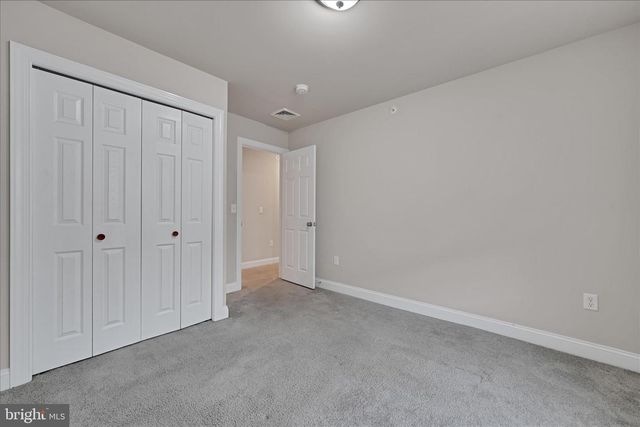 362 CEDAR HOLW, Manheim, PA 17545