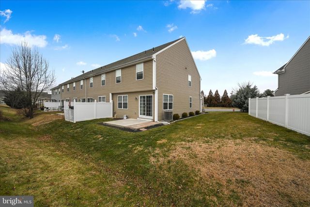 362 CEDAR HOLW, Manheim, PA 17545
