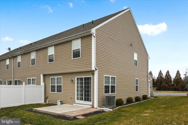 362 CEDAR HOLW, Manheim, PA 17545