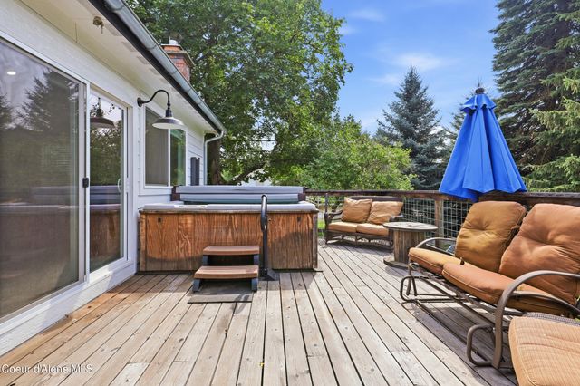 1963 E HANLEY AVE, Dalton Gardens, ID 83815
