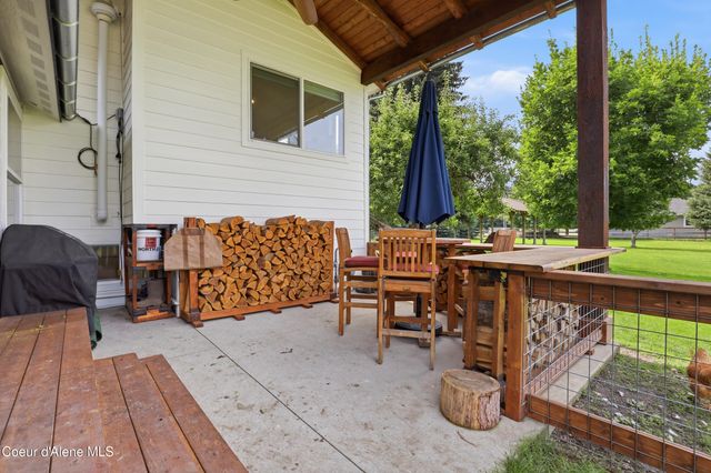 1963 E HANLEY AVE, Dalton Gardens, ID 83815