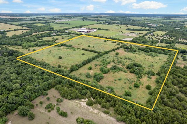 207 Possom Trot Hollow Road, Whitewright, TX 75491