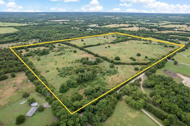 207 Possom Trot Hollow Road, Whitewright, TX 75491