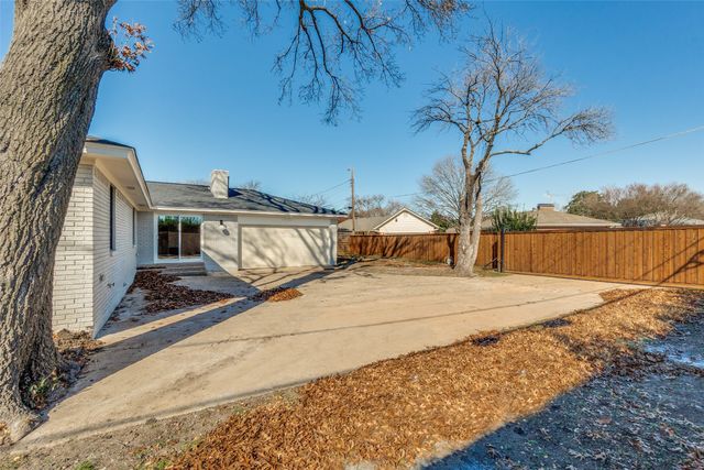 2578 Saint Francis Avenue, Dallas, TX 75228