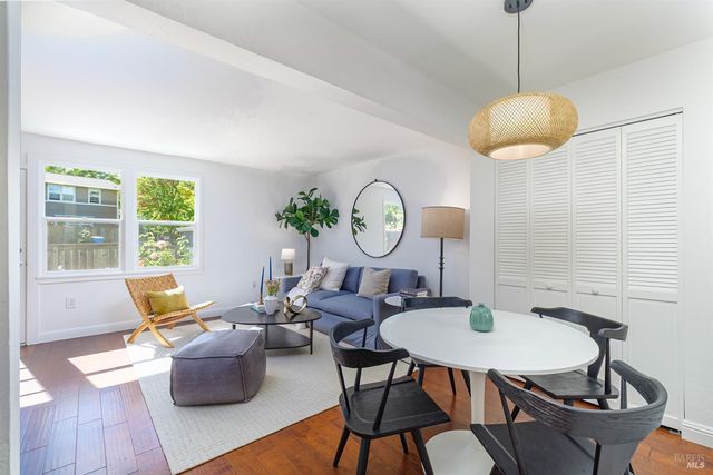 21 Lovejoy Way, Novato, CA 94949