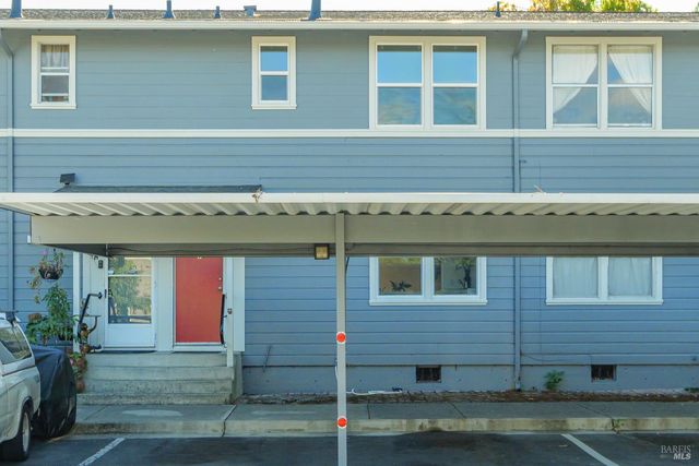 21 Lovejoy Way, Novato, CA 94949