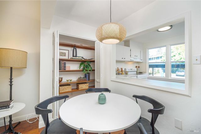 21 Lovejoy Way, Novato, CA 94949