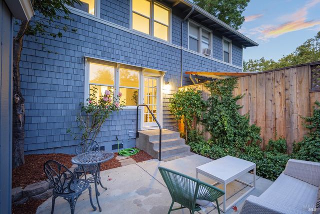 21 Lovejoy Way, Novato, CA 94949