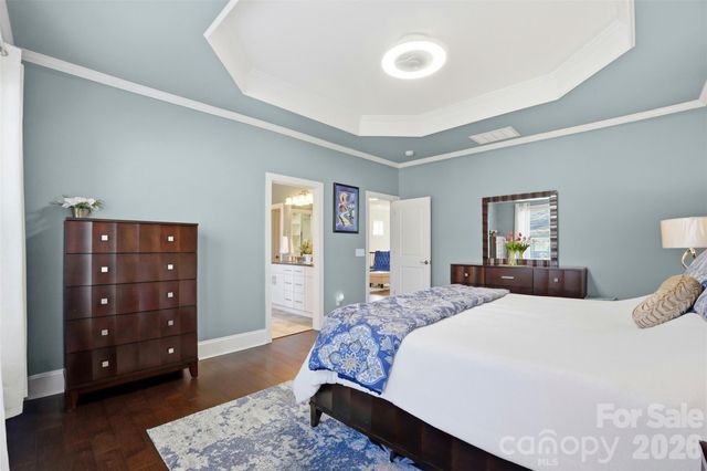 615 Bourton House Drive, Charlotte, NC 28211