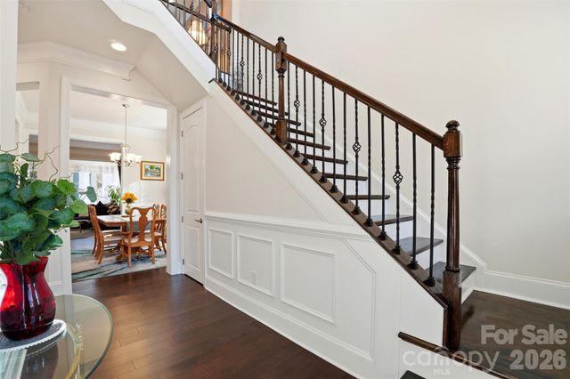 615 Bourton House Drive, Charlotte, NC 28211