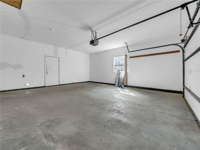 7705 Wallace Avenue, Kansas City, MO 64138