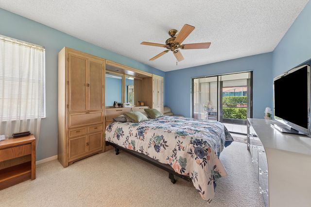 901 Pinecrest Circle A, Jupiter, FL 33458