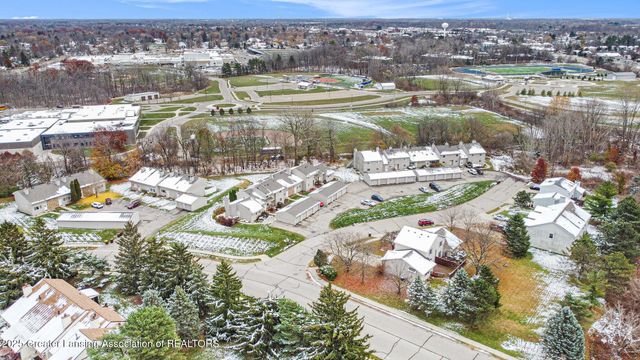 905 Registry Drive, 128, Grand Ledge, MI 48837