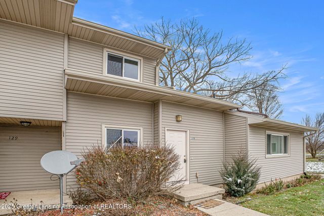 905 Registry Drive, 128, Grand Ledge, MI 48837