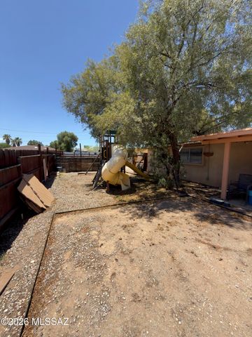 2326 E Winsett Street, Tucson, AZ 85719