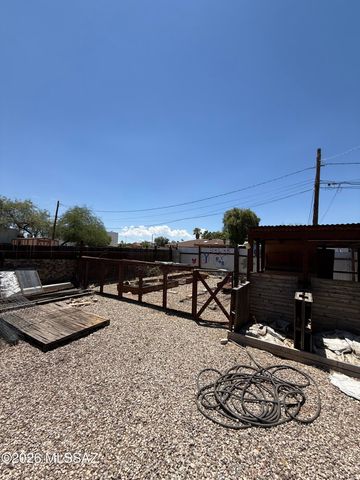 2326 E Winsett Street, Tucson, AZ 85719