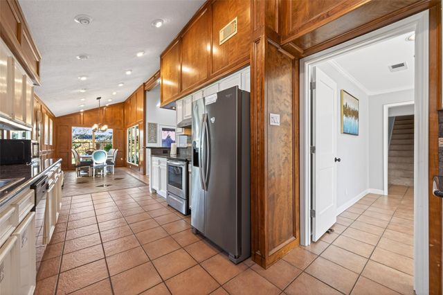 15718 Cascade Point Drive, Houston, TX 77084