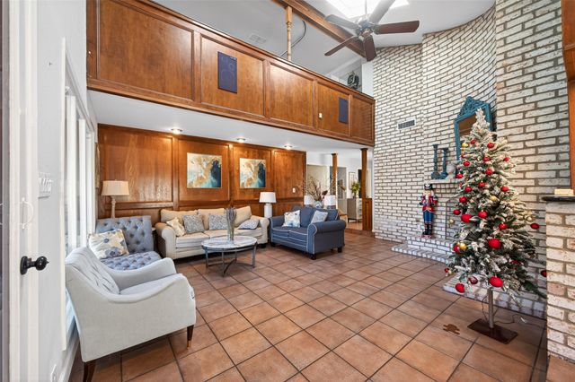 15718 Cascade Point Drive, Houston, TX 77084