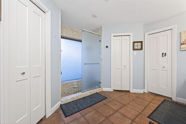 15718 Cascade Point Drive, Houston, TX 77084