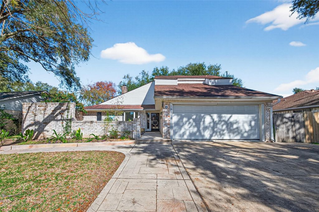 15718 Cascade Point Drive, Houston, TX 77084