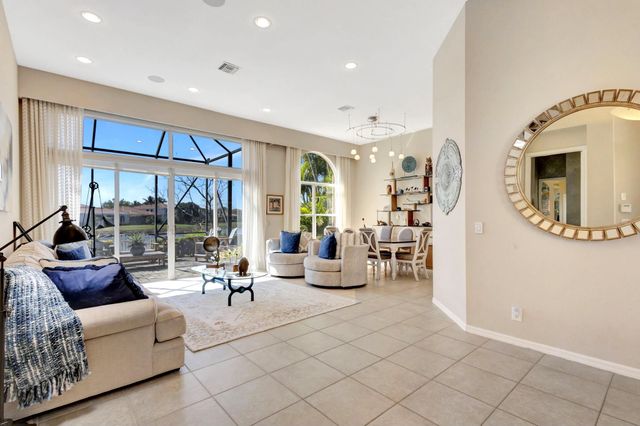150 Sedona Way, Palm Beach Gardens, FL 33418