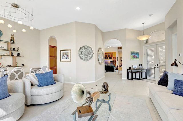 150 Sedona Way, Palm Beach Gardens, FL 33418
