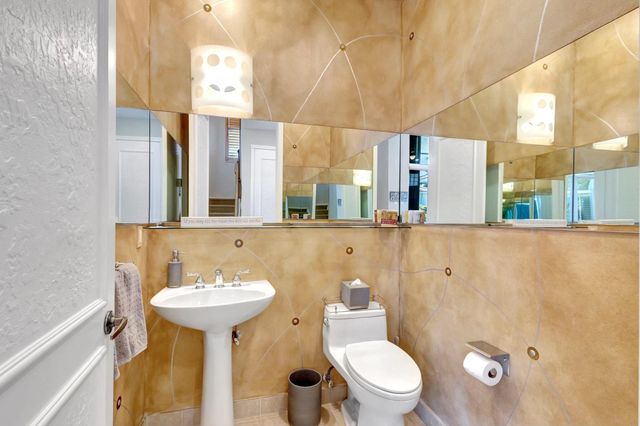150 Sedona Way, Palm Beach Gardens, FL 33418