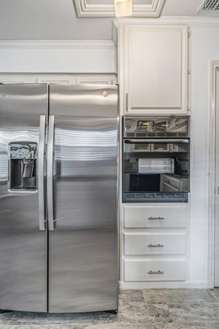 8426 Edgemoor Drive, Houston, TX 77036