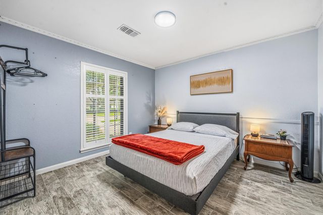 8426 Edgemoor Drive, Houston, TX 77036