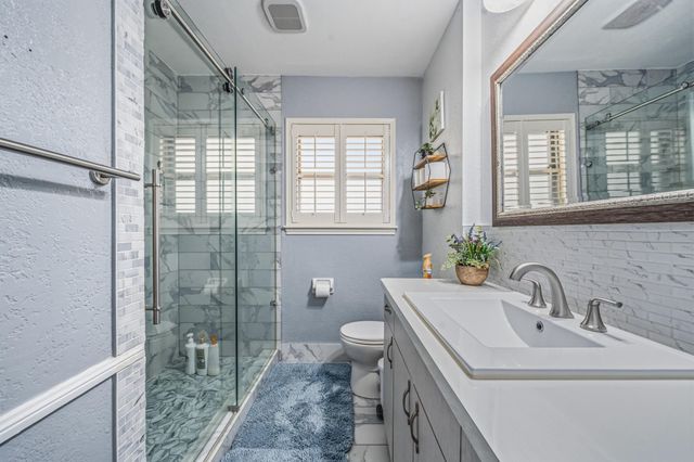 8426 Edgemoor Drive, Houston, TX 77036