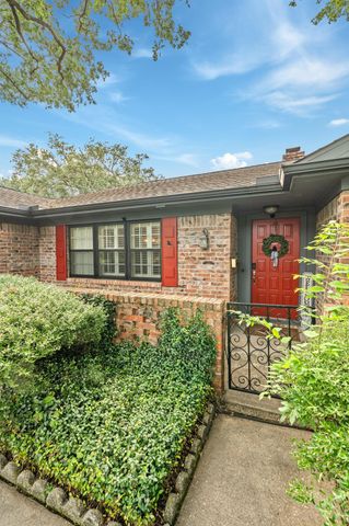 8426 Edgemoor Drive, Houston, TX 77036
