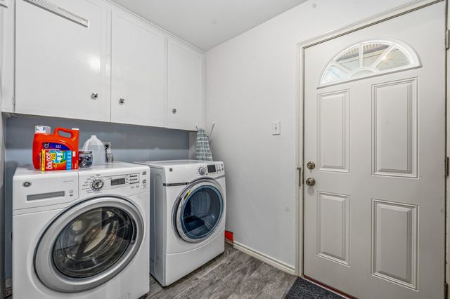 8426 Edgemoor Drive, Houston, TX 77036