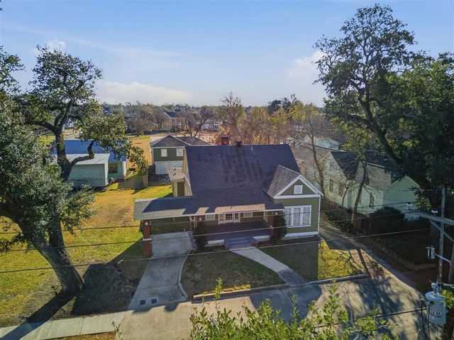 721 Moss Street, Lake Charles, LA 70601