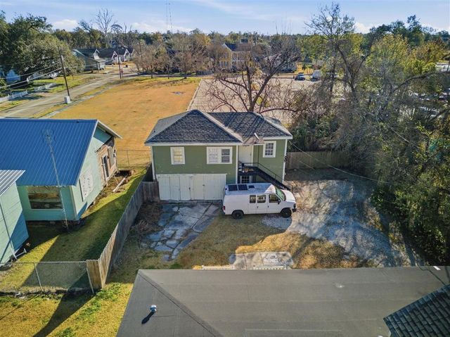 721 Moss Street, Lake Charles, LA 70601