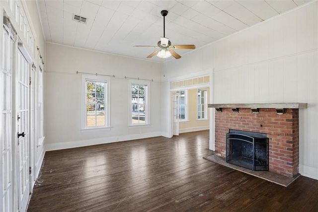 721 Moss Street, Lake Charles, LA 70601