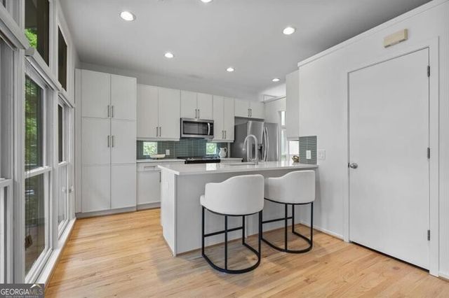 1337 Peachtree View, Brookhaven, GA 30319