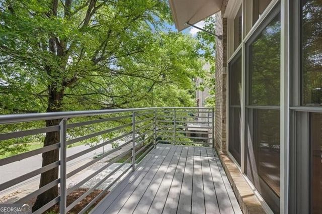 1337 Peachtree View, Brookhaven, GA 30319