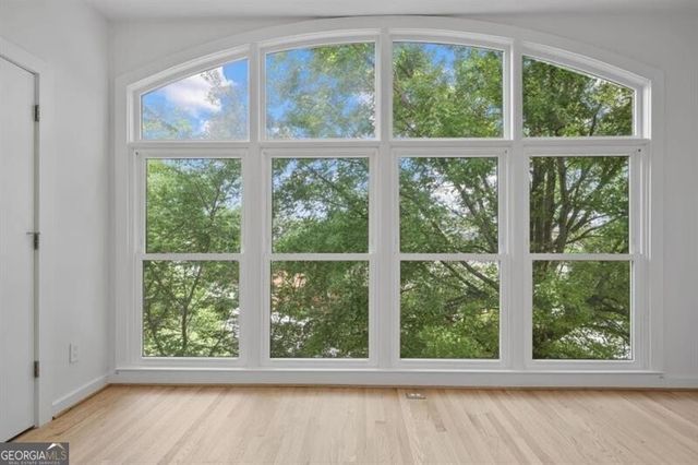 1337 Peachtree View, Brookhaven, GA 30319