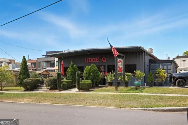 1337 Peachtree View, Brookhaven, GA 30319