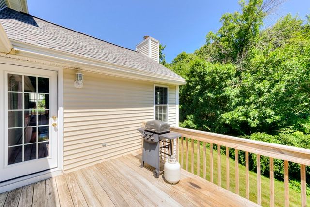 11 Hyland Ave, Leicester, MA 01524