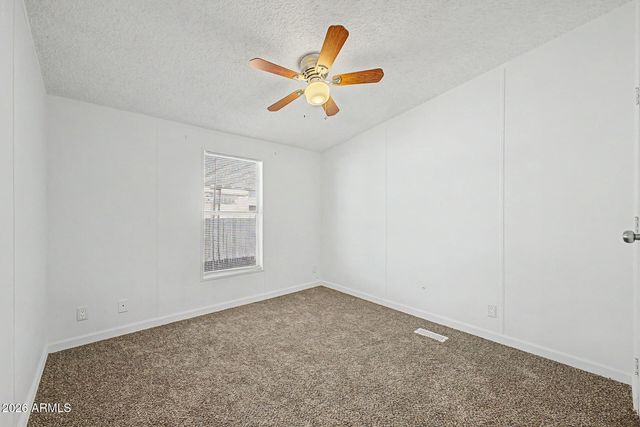 8427 W GLENDALE Avenue 210, Glendale, AZ 85305