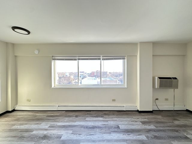 1400 Chicago Avenue 802, Evanston, IL 60201