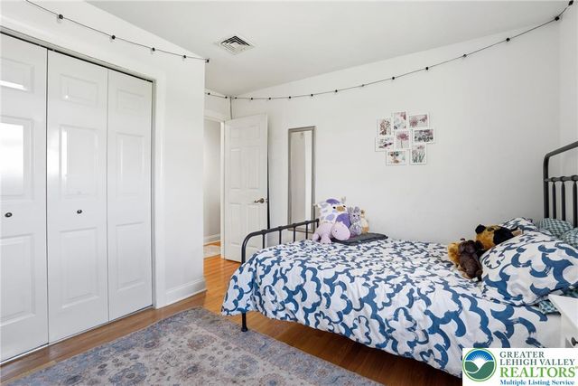 348 Hillcrest Avenue, Lower Nazareth Twp, PA 18064