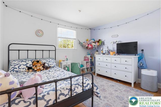 348 Hillcrest Avenue, Lower Nazareth Twp, PA 18064