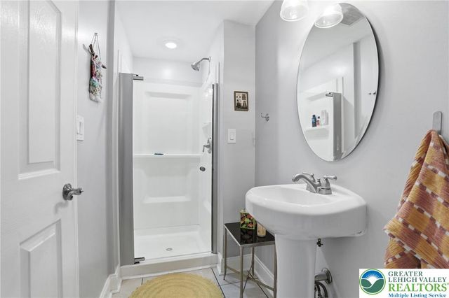 348 Hillcrest Avenue, Lower Nazareth Twp, PA 18064