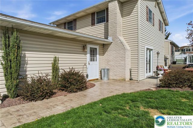 348 Hillcrest Avenue, Lower Nazareth Twp, PA 18064