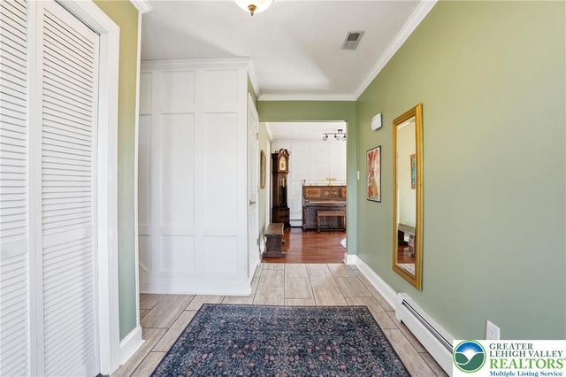 348 Hillcrest Avenue, Lower Nazareth Twp, PA 18064